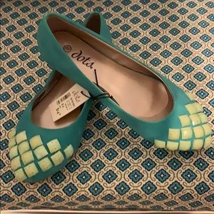 Dots teal flats